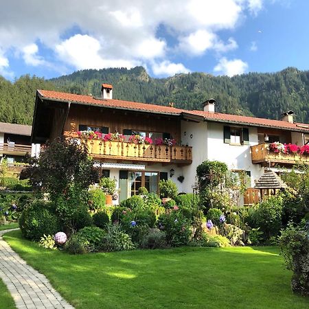 Ferienwohnung Mitteldorf Оберамергау Екстериор снимка