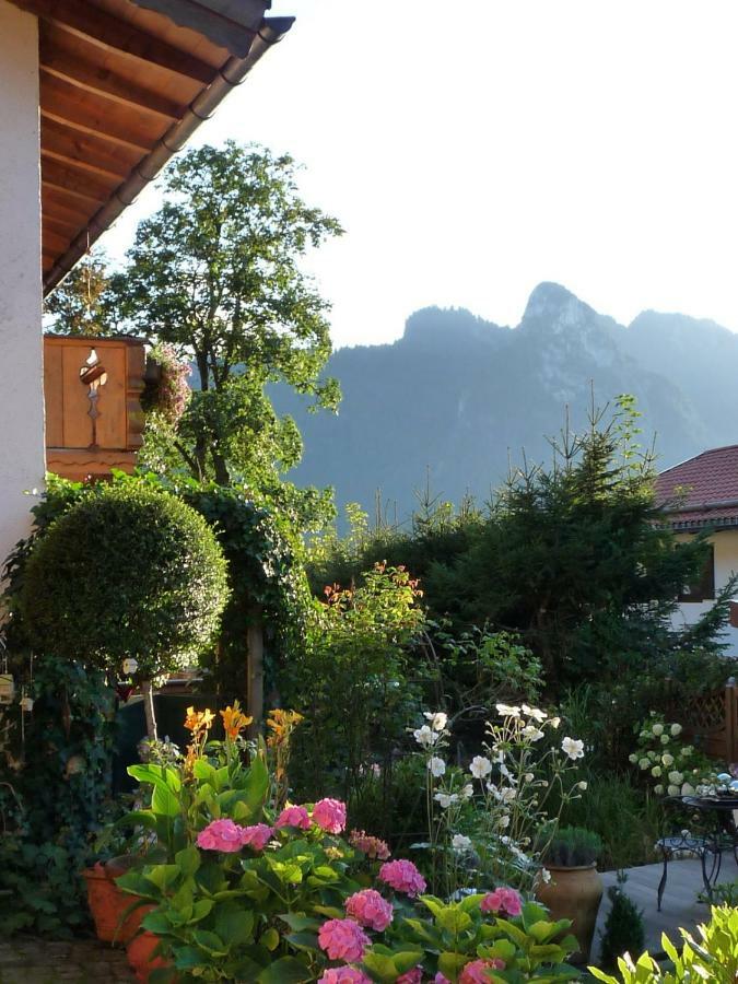 Ferienwohnung Mitteldorf Оберамергау Екстериор снимка